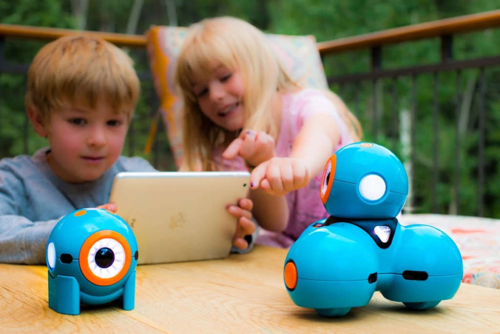 tech gadgets for kids in 2022